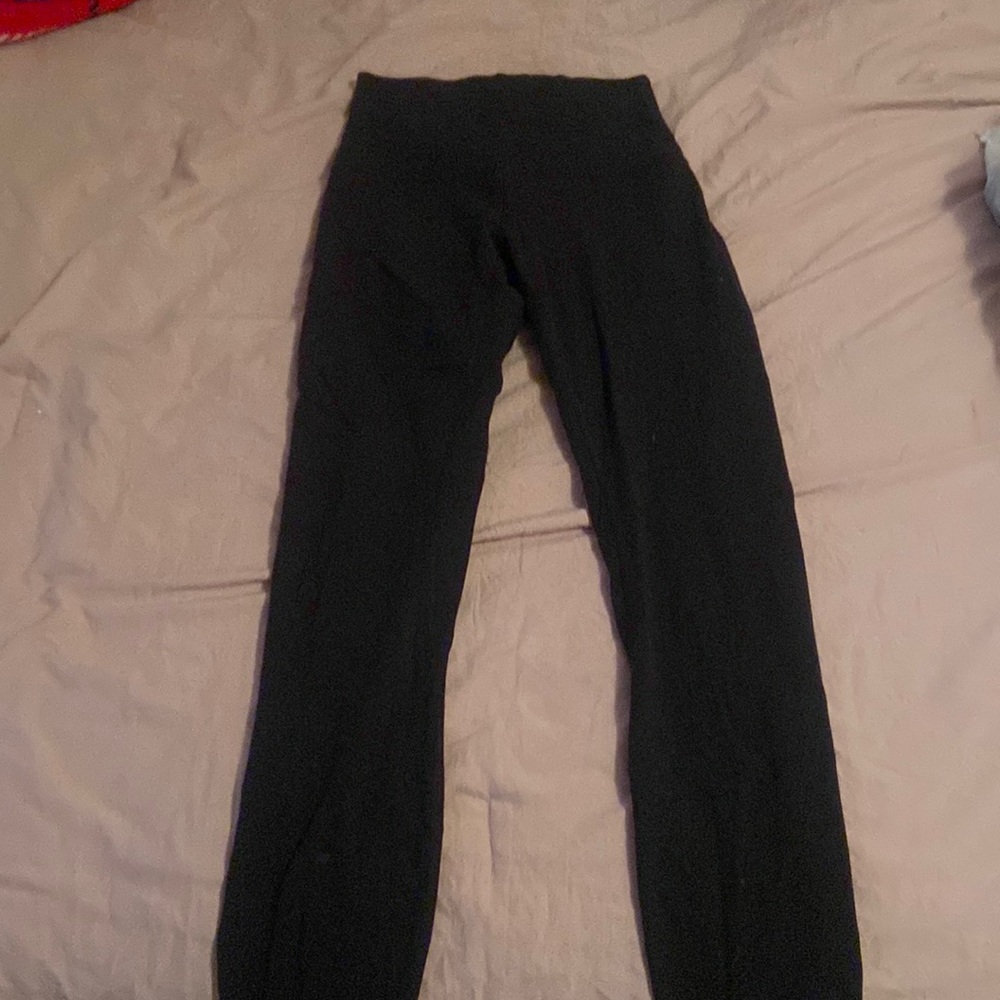 Black Lulu lemon align leggings